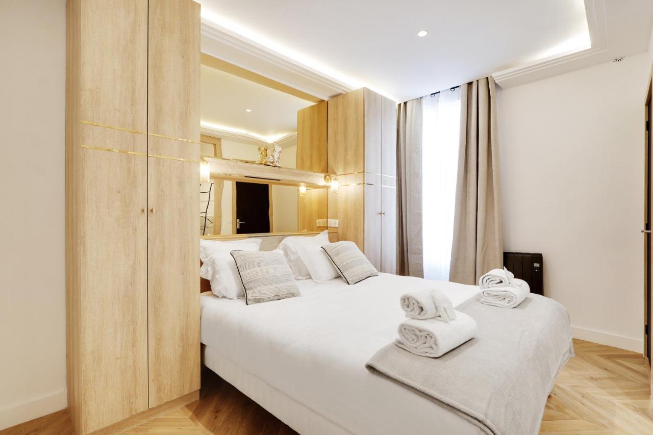 Off Majesti Upper Marais Apartment- Rue Du Faubourg Saint-Martin Paris Bagian luar foto